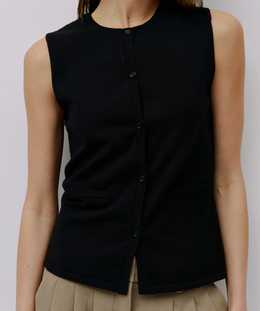 Dominique Top | Fitted Sleeveless Knit vest